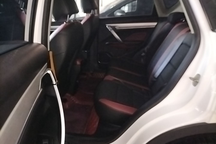 GEELY Coolray 2022 car image #17