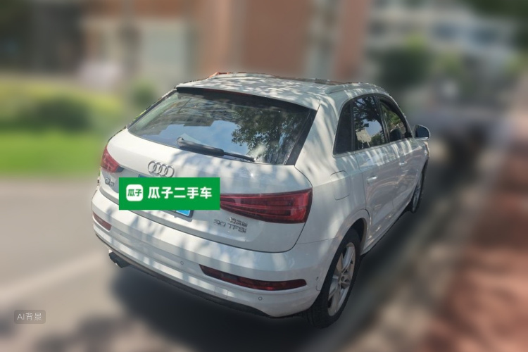 Audi Q3 2017 car image #7