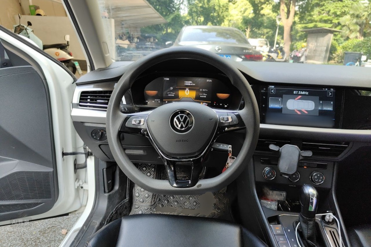 Volkswagen Lavida 2021 #12 Volkswagen Lavida 2021 car image #12