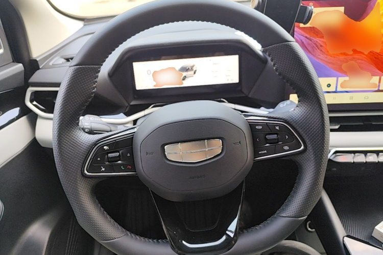 GEELY Coolray 2025 изображение автомобиля #11