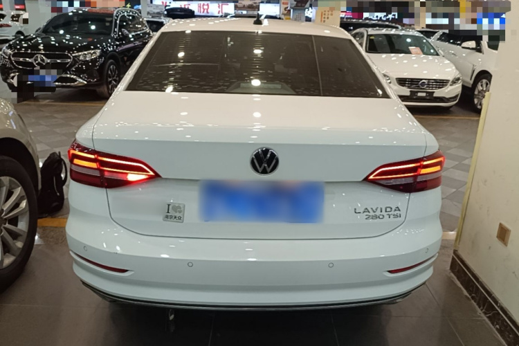 Volkswagen Lavida 2021 car image #6