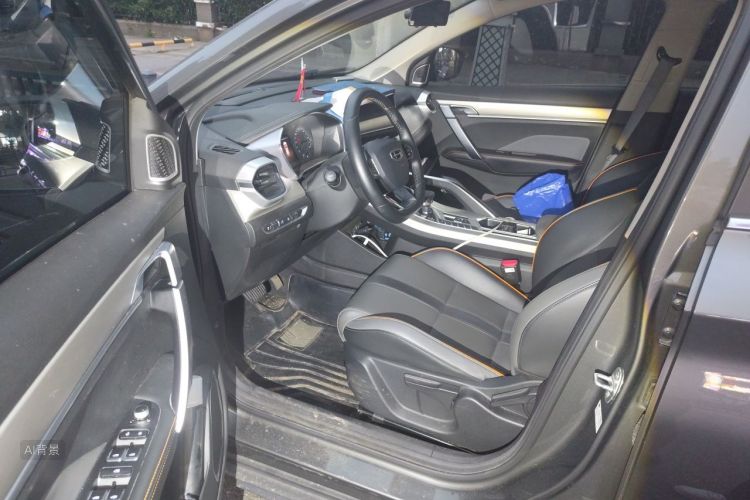 GEELY Coolray 2023 car image #18