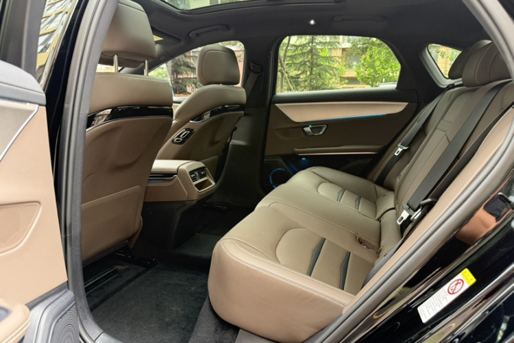 BYD Han 2022 car image #14