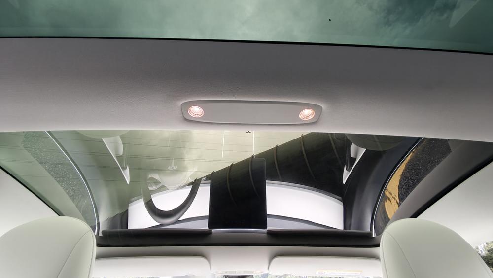 Tesla Model 3 2020 car image #20