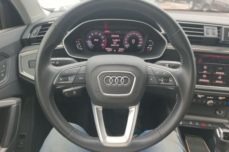 Audi Q3 2021 #11 Audi Q3 2021 car image #11