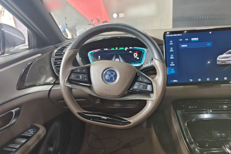 BYD Han 2022 car image #11