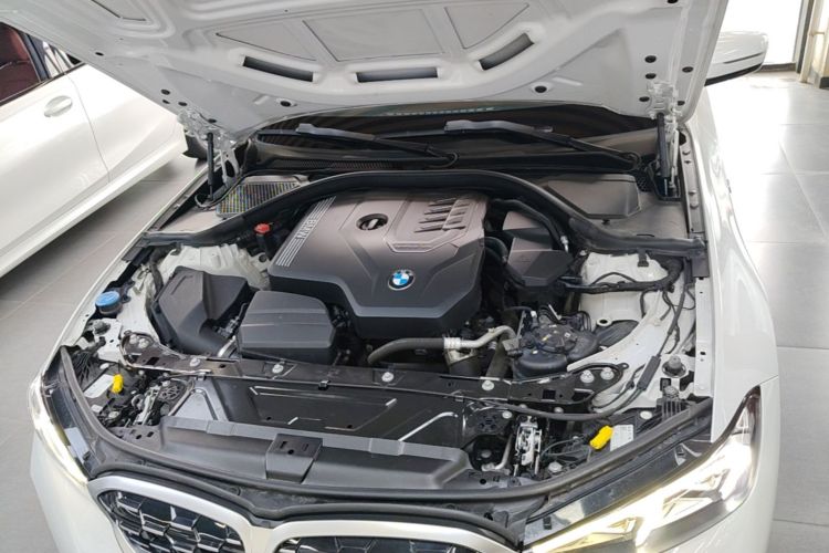 BMW 3 Series 2023 car image #22