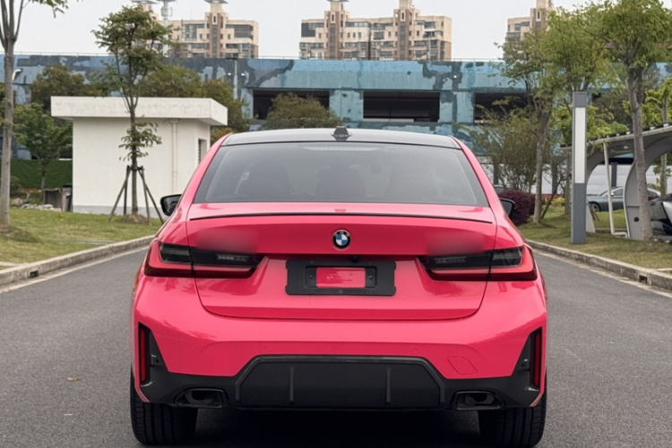 BMW 3 Series 2023 صورة سيارة #6