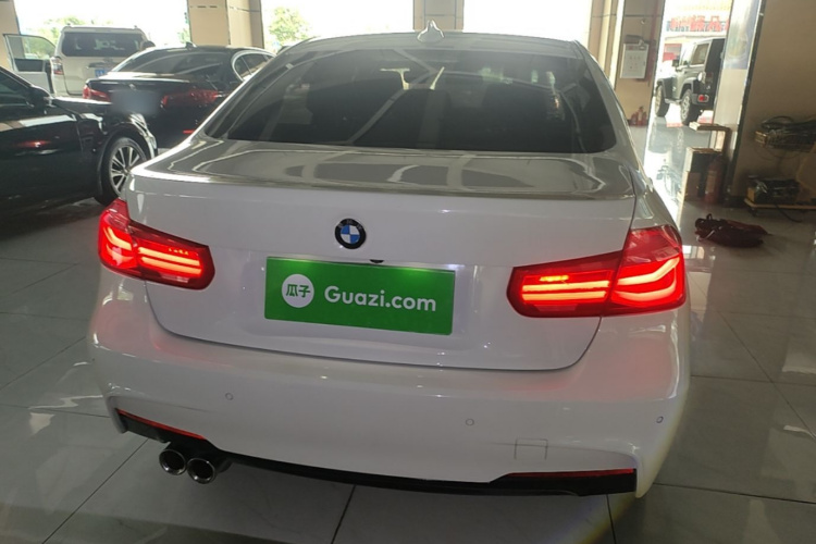 BMW 3 Series 2018 #4 BMW 3 Series 2018 car image #4