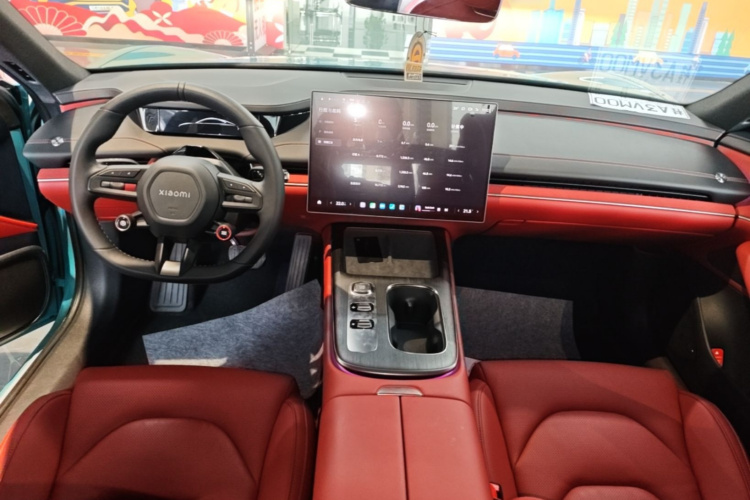 MI SU7 2025 immagine di auto #11