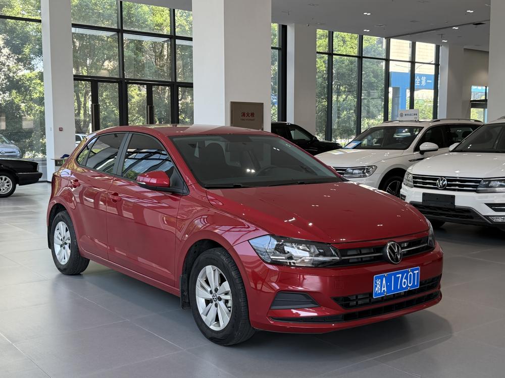 Volkswagen Polo 2023 car image #3