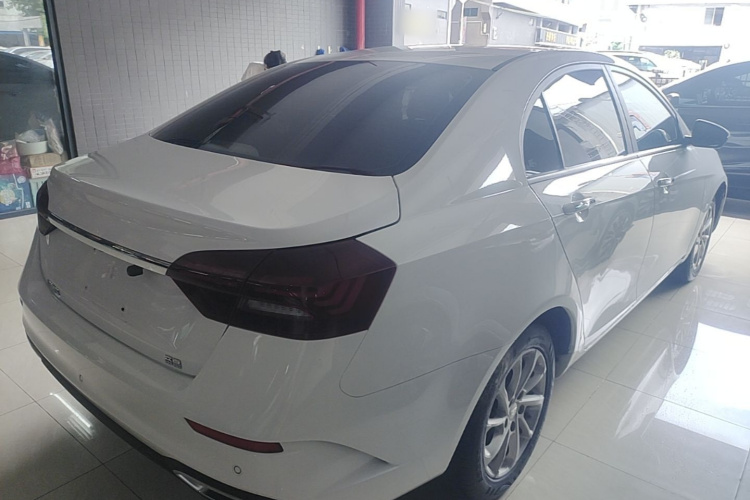 GEELY Emgrand 2021 #5 GEELY Emgrand 2021 car image #5