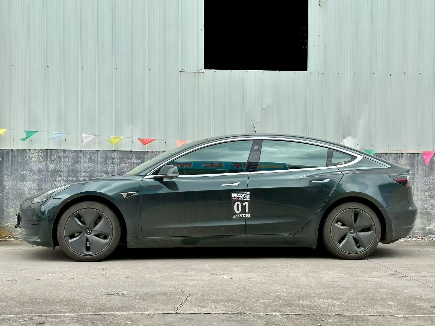 Tesla Model 3 2020 car image #4