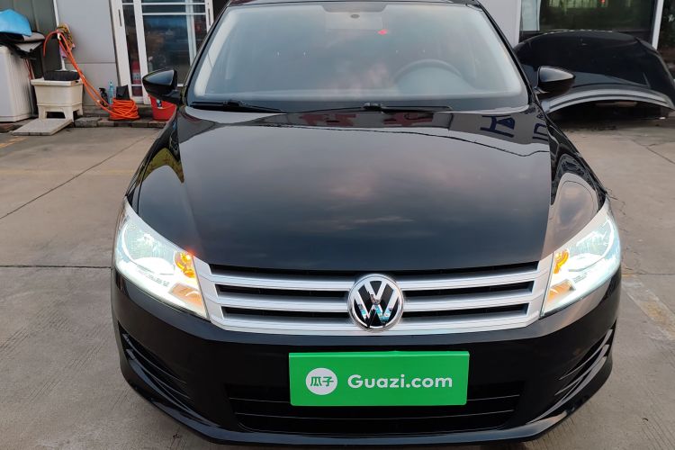 Volkswagen Santana 2016 car image #3
