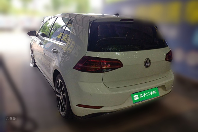 Volkswagen Golf 2019 car image #5