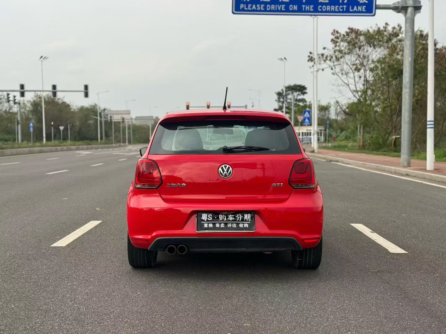 Volkswagen Polo 2014 car image #8