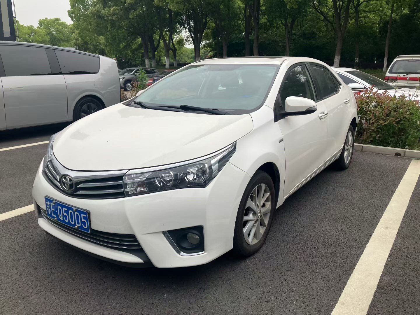 Toyota Corolla 2014 Toyota Corolla 2014 car image