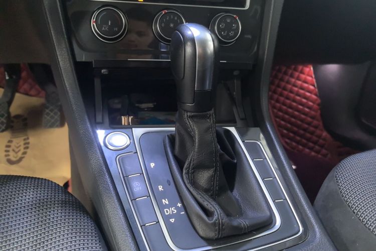 Volkswagen Golf 2020 imagen de coche #14