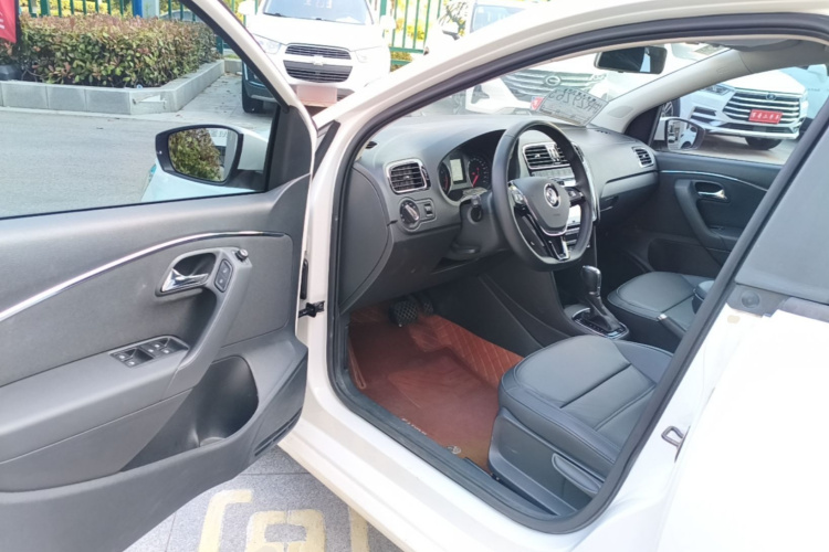 Volkswagen Polo 2018 #16 Volkswagen Polo 2018 car image #16