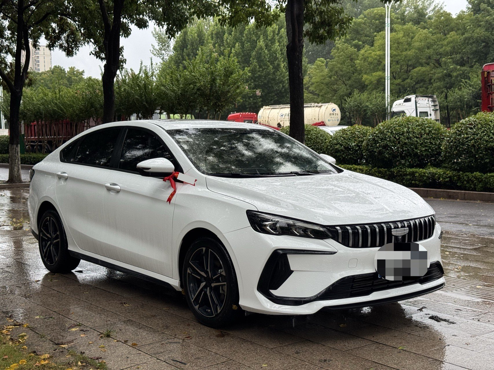GEELY Binray 2024 car image #3