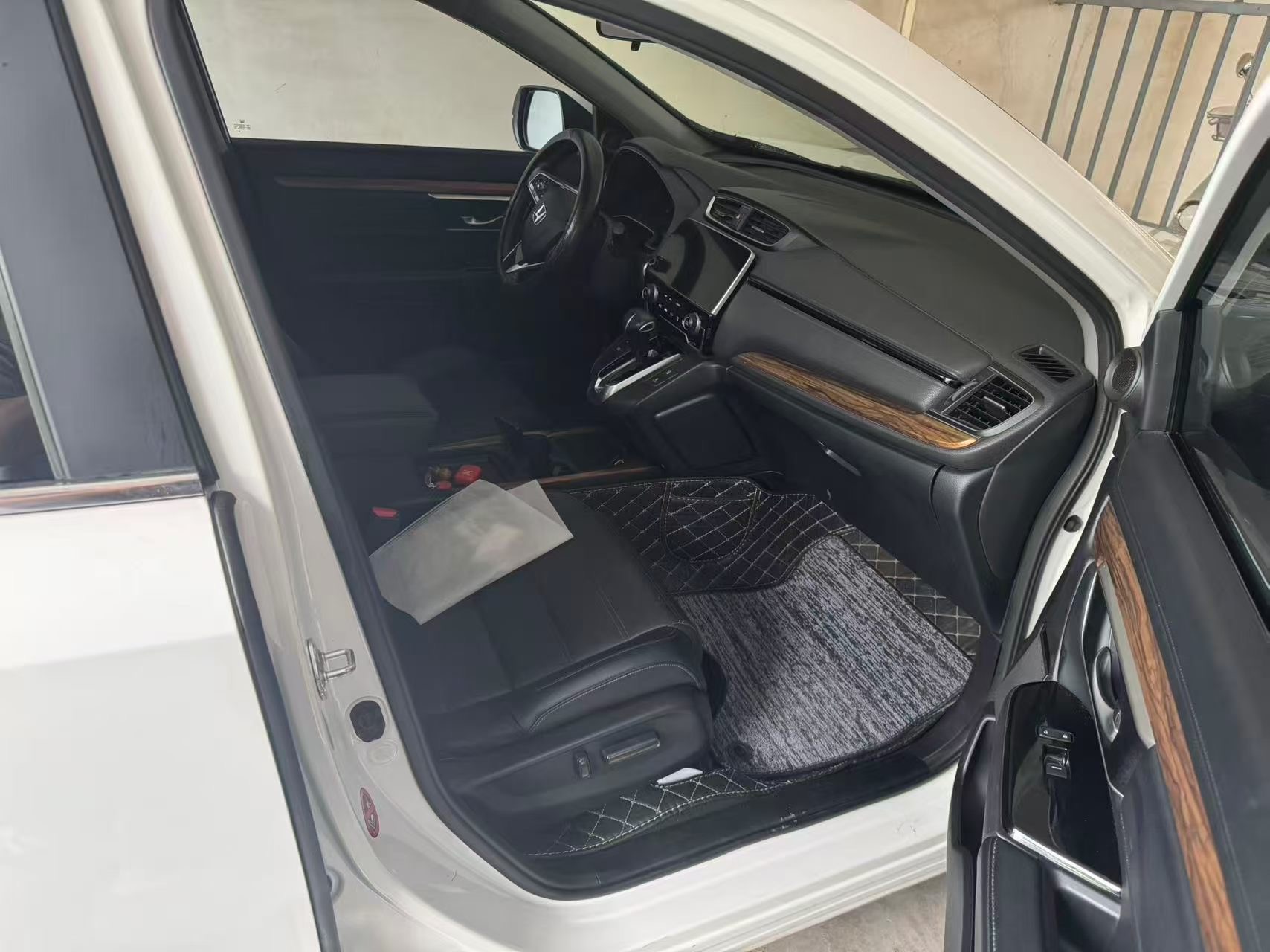 Honda CR-V 2019 car image #4