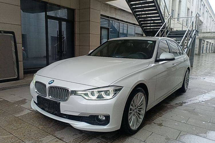 BMW 3 Series 2018 #2 BMW 3 Series 2018 car image #2