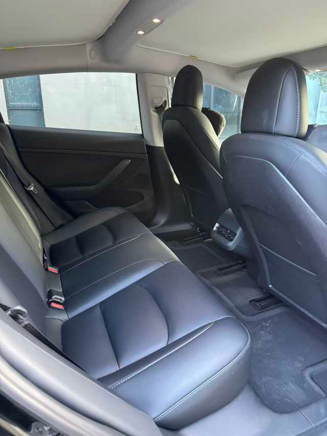 Tesla Model 3 2022 car image #7