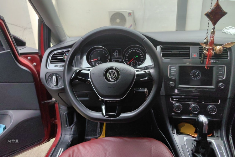 Volkswagen Golf 2017 car image #12