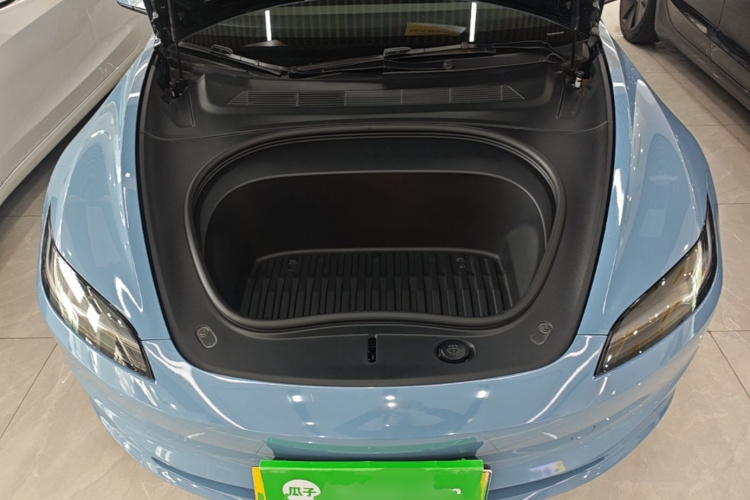 Tesla Model 3 2024 car image #20