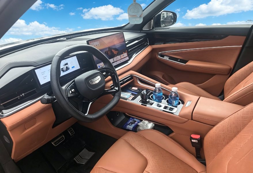 GEELY Boyue 2025 car image #4