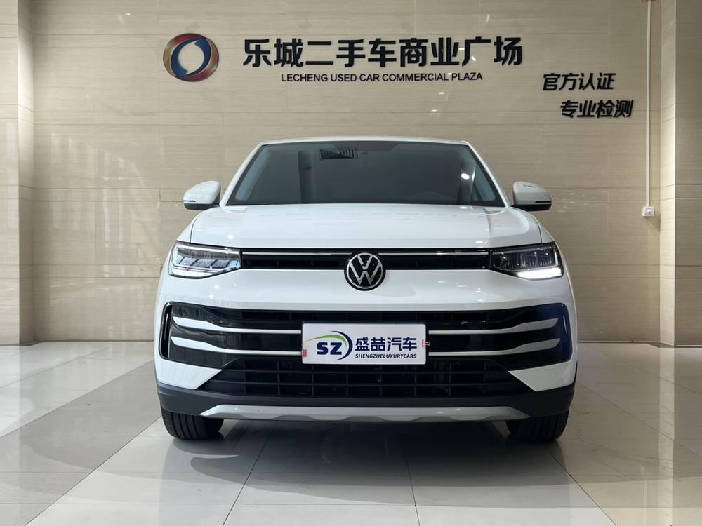 Volkswagen Tharu 2025 car image #2