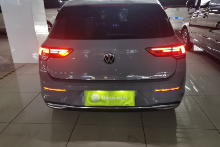 Volkswagen Golf 2024 imagem de carro #6