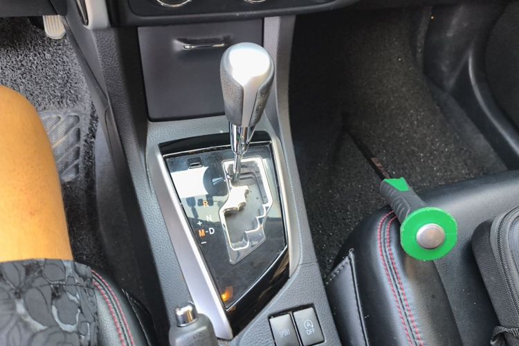 Toyota Corolla 2019 #14 Toyota Corolla 2019 car image #14