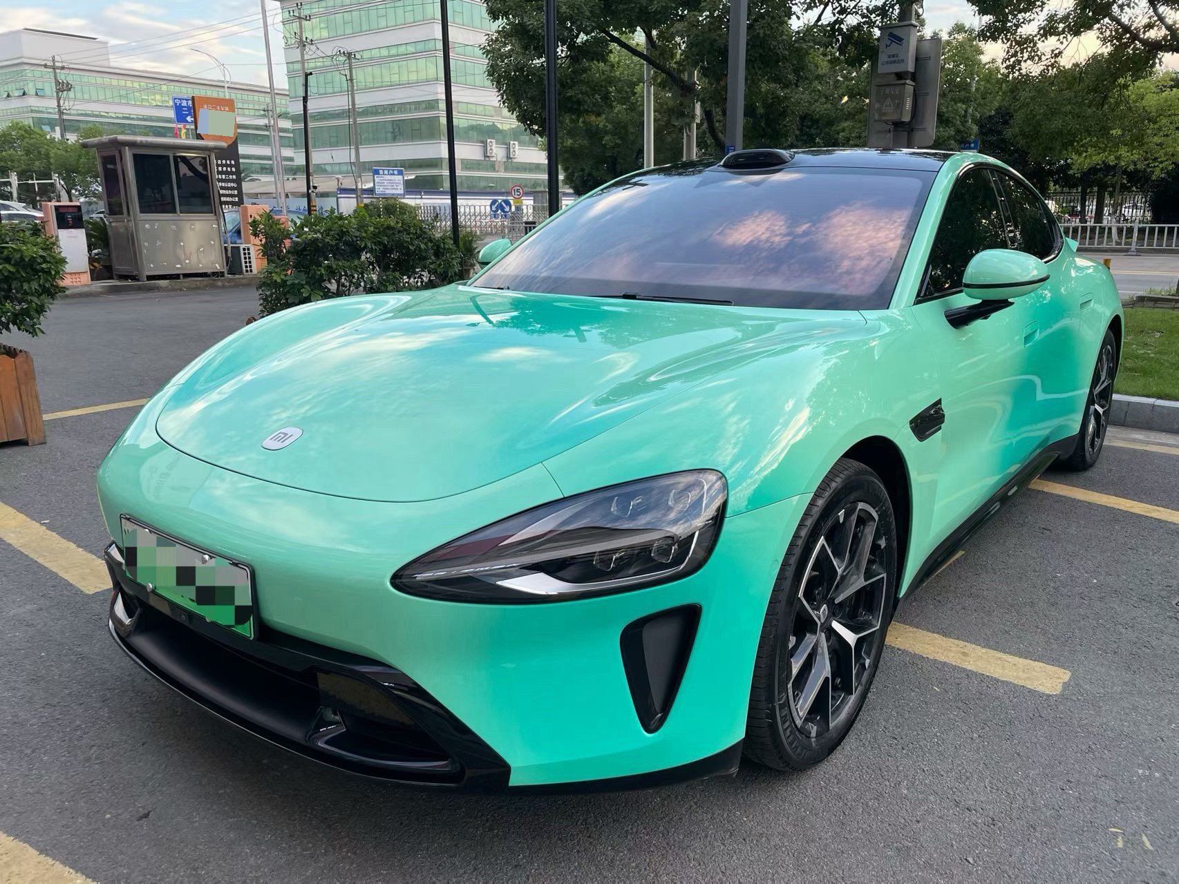 MI SU7 2024 car image 