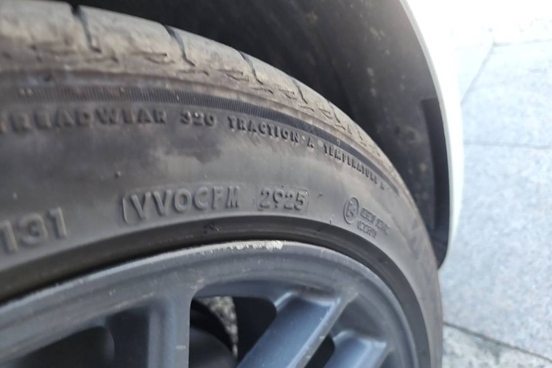 Tesla Model 3 2025 imagen de coche #30