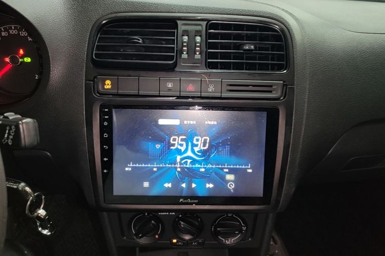 Volkswagen Polo 2019 #13 Volkswagen Polo 2019 car image #13