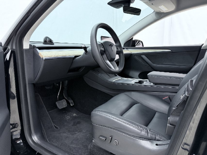 Tesla Model Y 2022 #5 Tesla Model Y 2022 car image #5