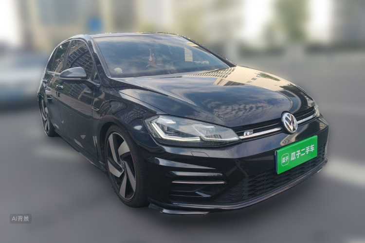 Volkswagen Golf 2018 car image #4