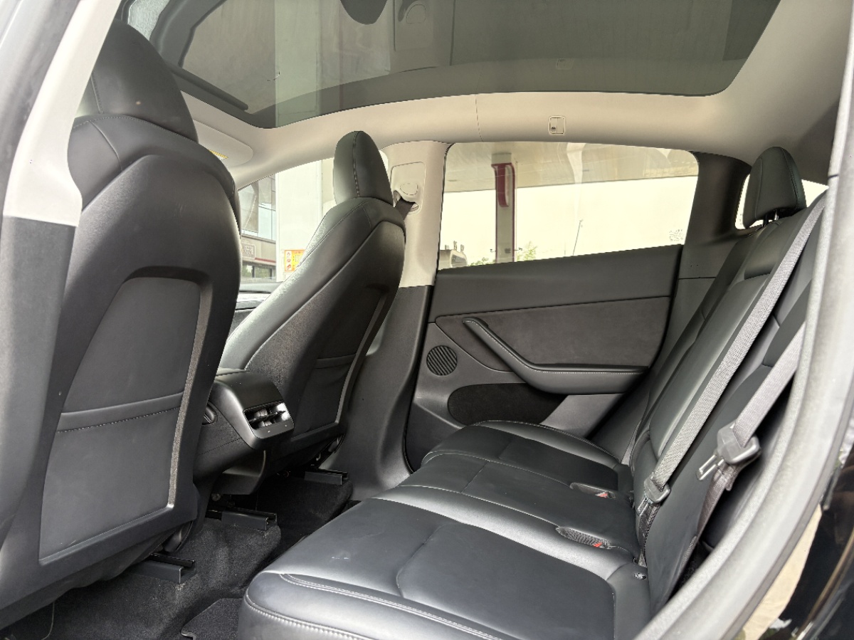 Tesla Model Y 2023 #6 Tesla Model Y 2023 car image #6