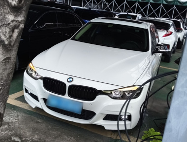 BMW 3 Series 2018 BMW 3 Series 2018 car image