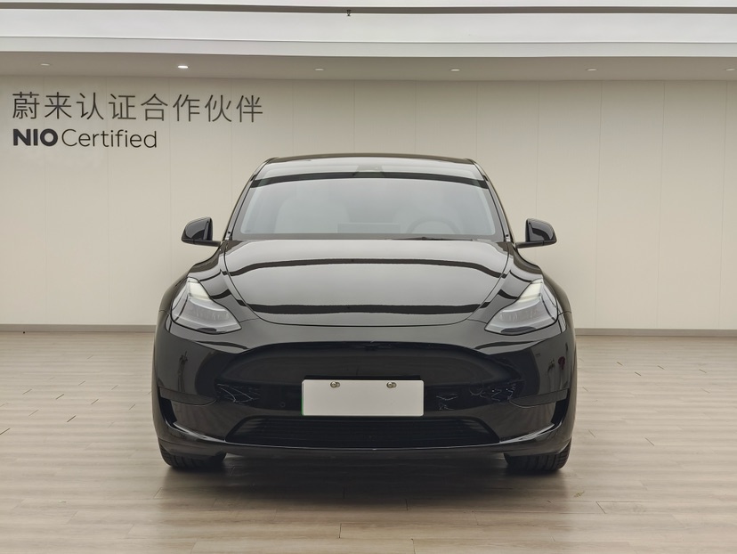 Tesla Model Y 2023 #2 Tesla Model Y 2023 car image #2