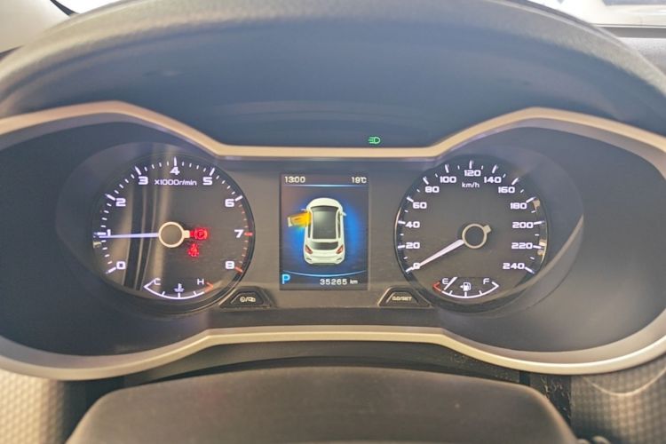 GEELY Emgrand GS 2018 car image #16