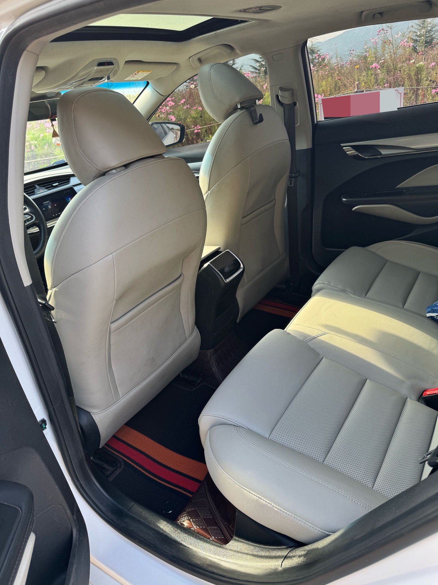 GEELY Binray 2019 car image #8