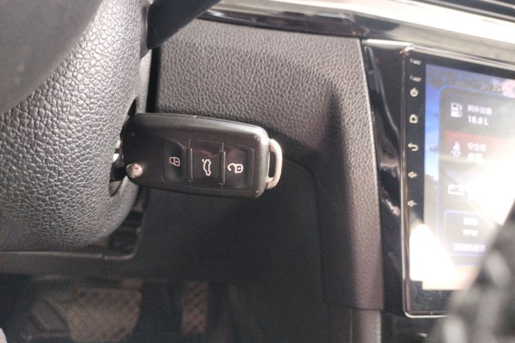 Volkswagen Bora 2018 immagine di auto #14