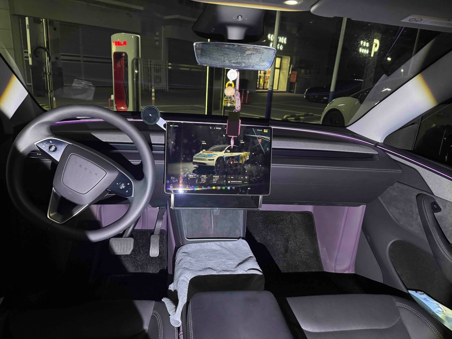 Tesla Model Y 2025 #9 Tesla Model Y 2025 image de voiture #9