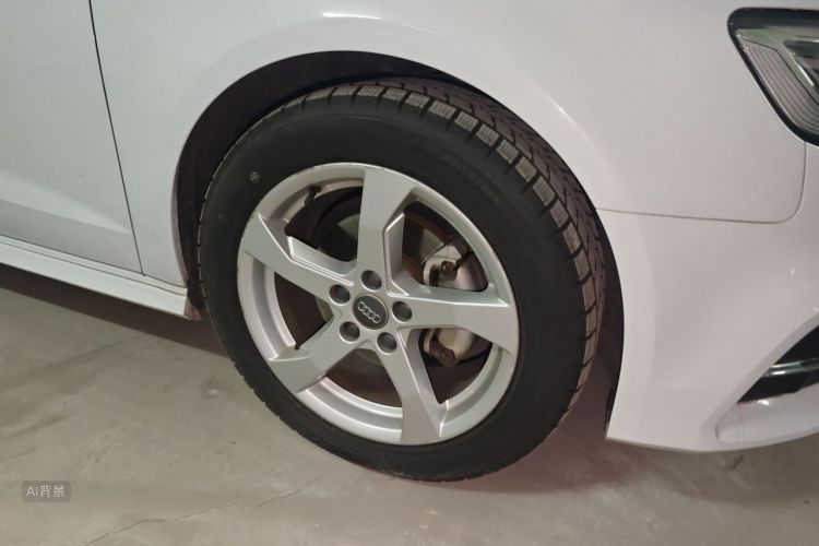 Audi A3 2019 car image #9