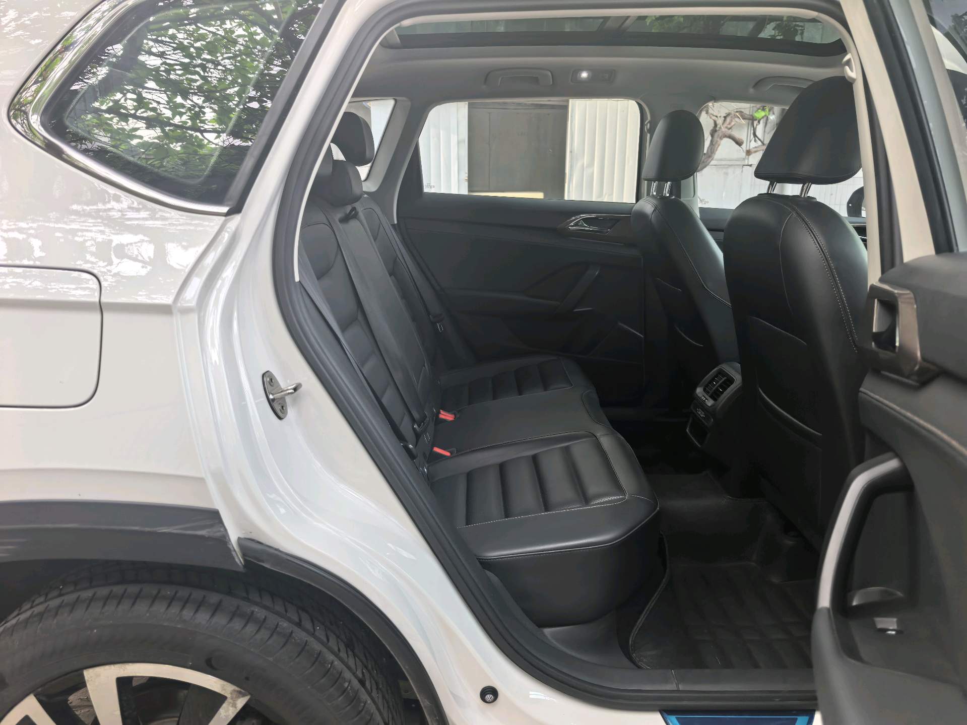 Volkswagen Tharu 2020 immagine di auto #15