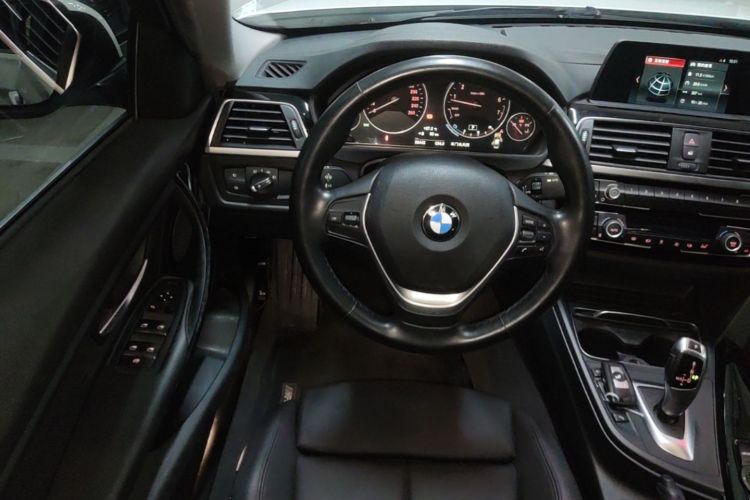 BMW 3 Series 2017 #11 BMW 3 Series 2017 car image #11