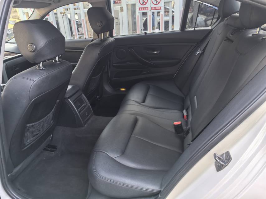 BMW 3 Series 2013 #6 BMW 3 Series 2013 car image #6