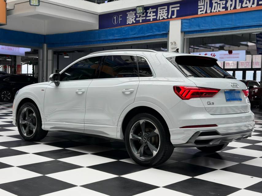 Audi Q3 2021 #4 Audi Q3 2021 car image #4